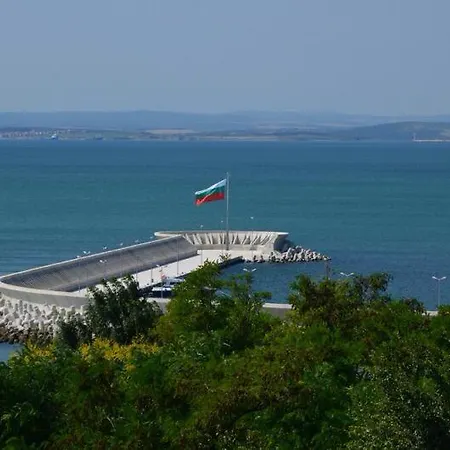 Morskoi Gnom Apartment Burgas